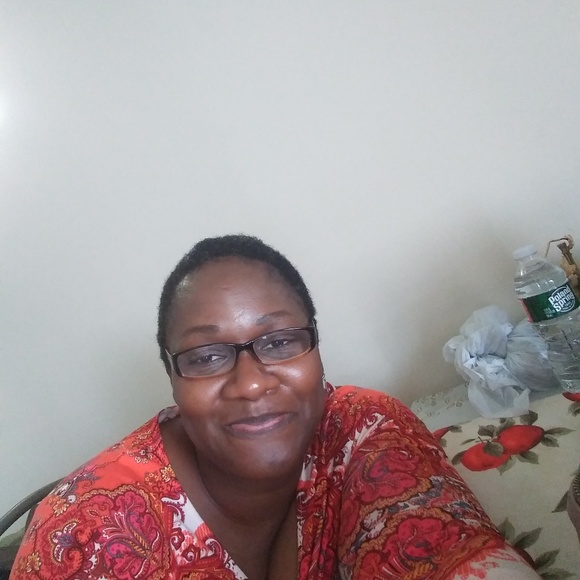 Meet your Posher, Oluchi - Picture 1 of 1